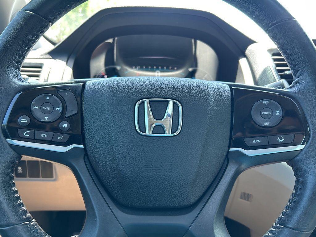 used 2021 Honda Pilot car, priced at $26,516