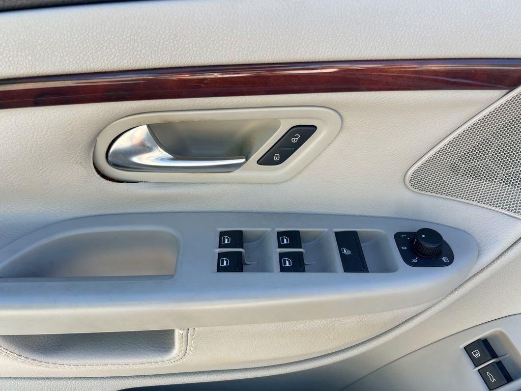 used 2009 Volkswagen Eos car, priced at $9,595