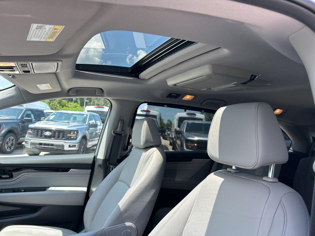 used 2023 Honda Odyssey car, priced at $33,677