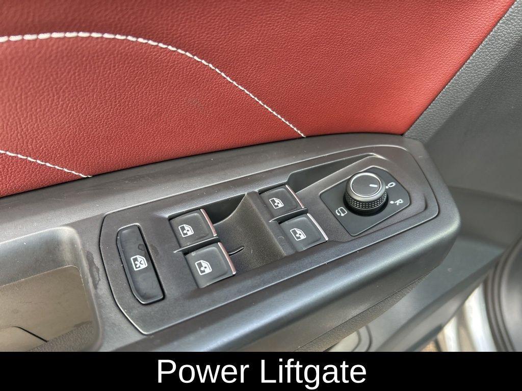 used 2022 Volkswagen Atlas Cross Sport car, priced at $27,995