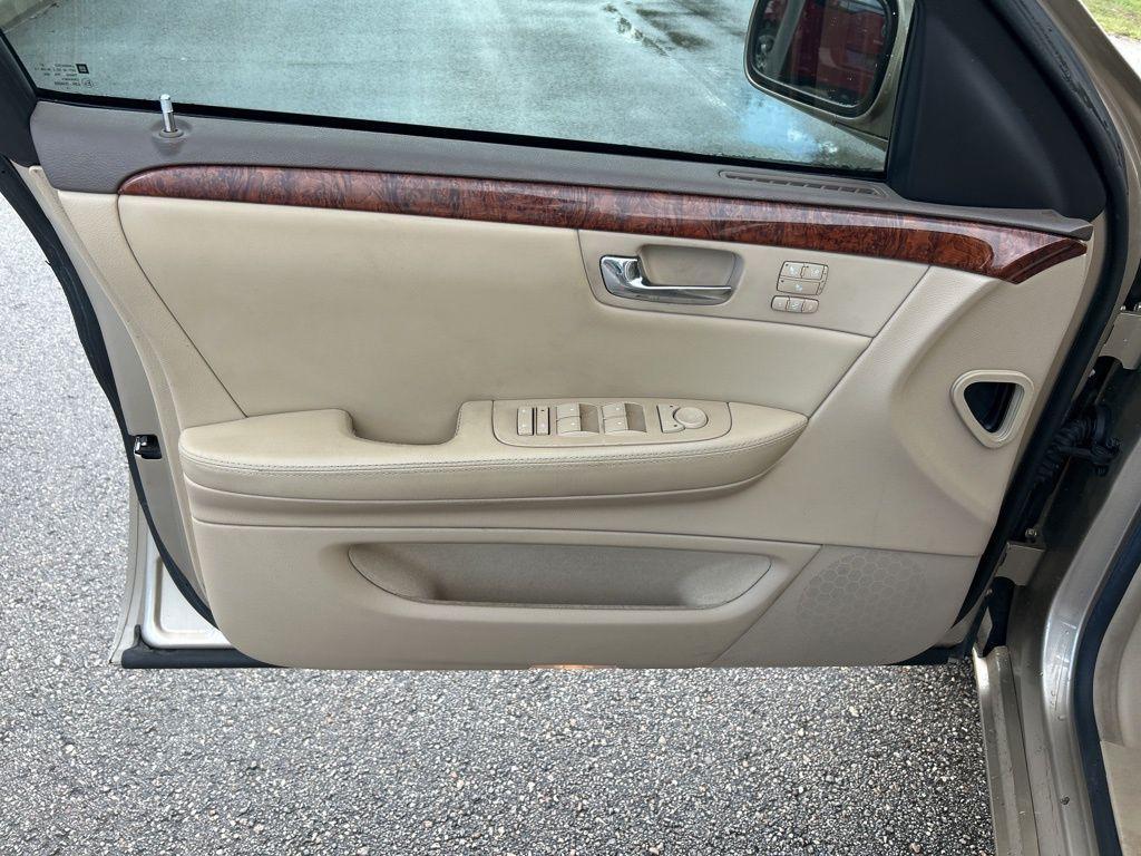 used 2006 Cadillac DTS car, priced at $3,344