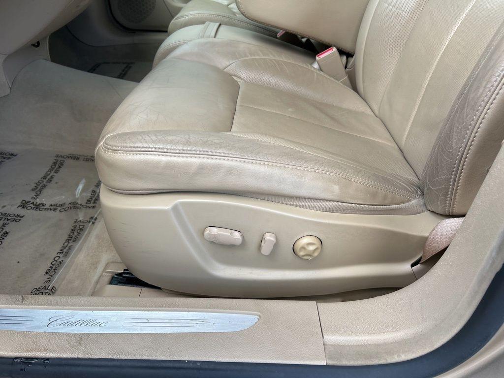 used 2006 Cadillac DTS car, priced at $3,344