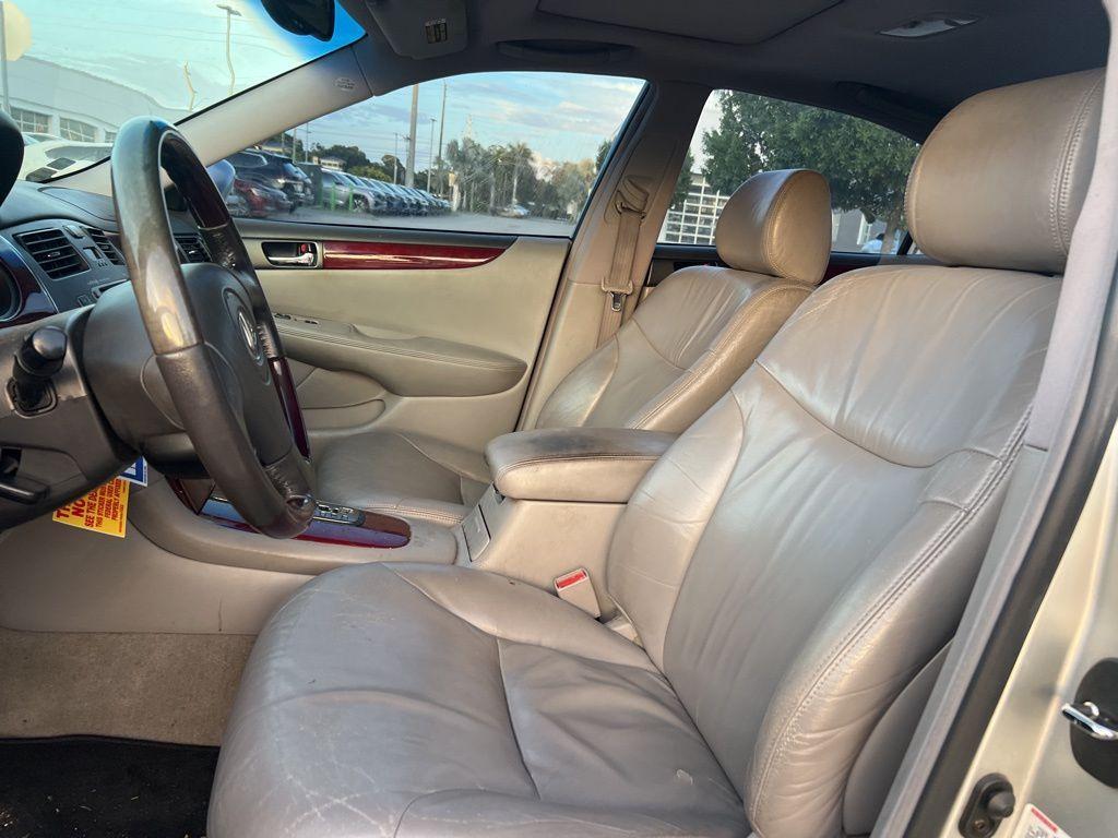 used 2002 Lexus ES 300 car, priced at $3,899