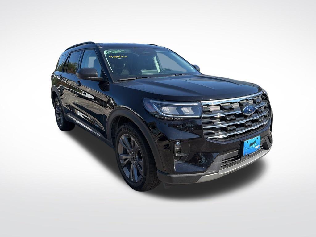 used 2025 Ford Explorer car