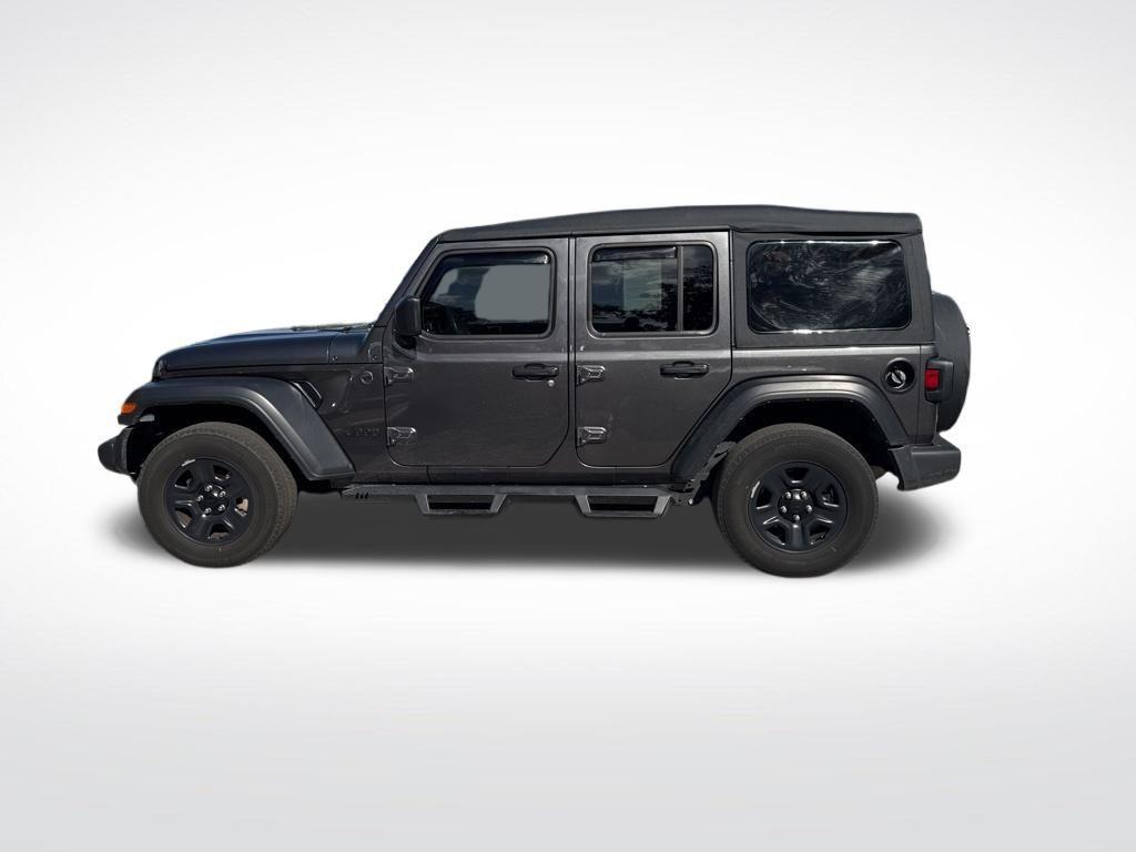 used 2022 Jeep Wrangler Unlimited car, priced at $26,995