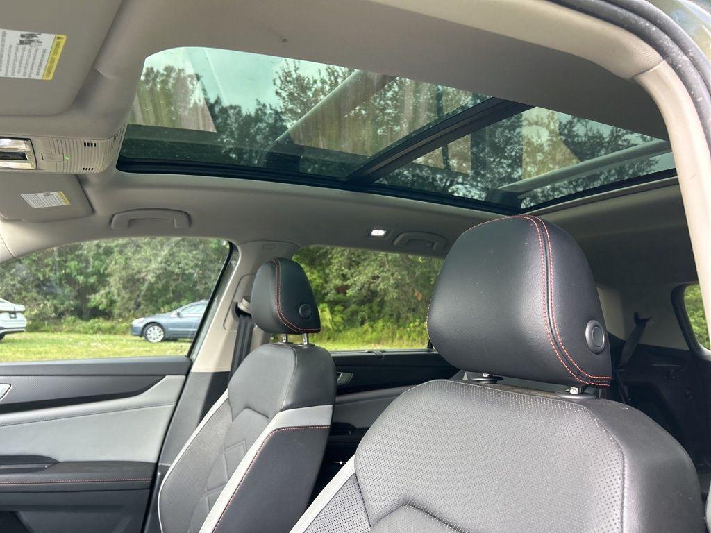 used 2024 Volkswagen Atlas car, priced at $39,995