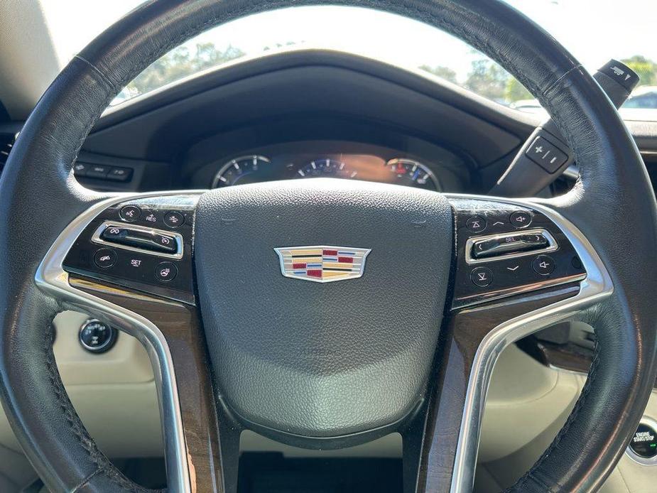 used 2020 Cadillac Escalade ESV car, priced at $39,990