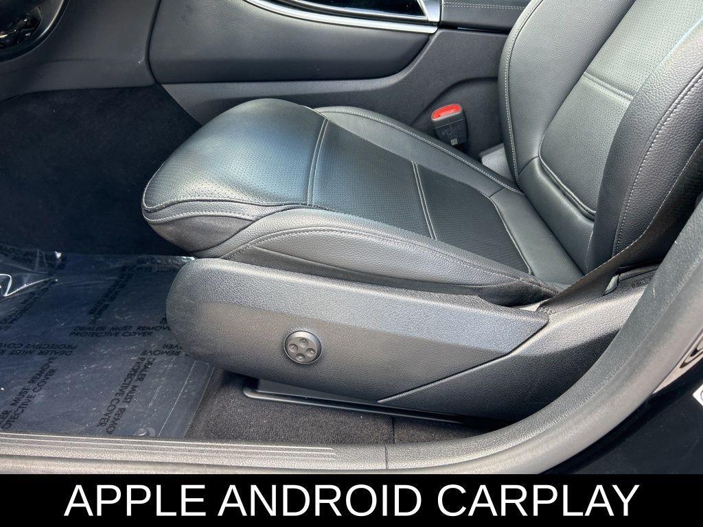 used 2024 Mercedes-Benz GLC 300 car, priced at $33,995