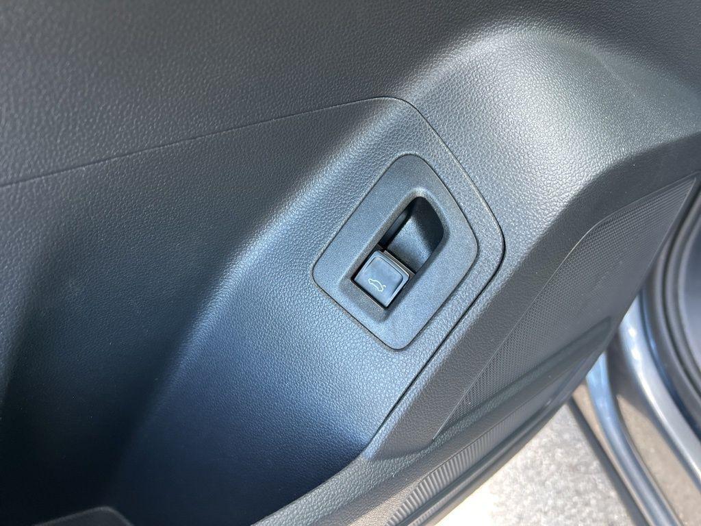 used 2022 Volkswagen Atlas car, priced at $24,595