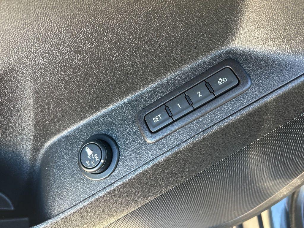 used 2019 Chevrolet Equinox car, priced at $14,974