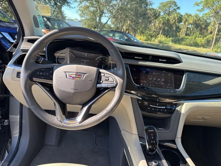 used 2023 Cadillac XT6 car, priced at $33,468