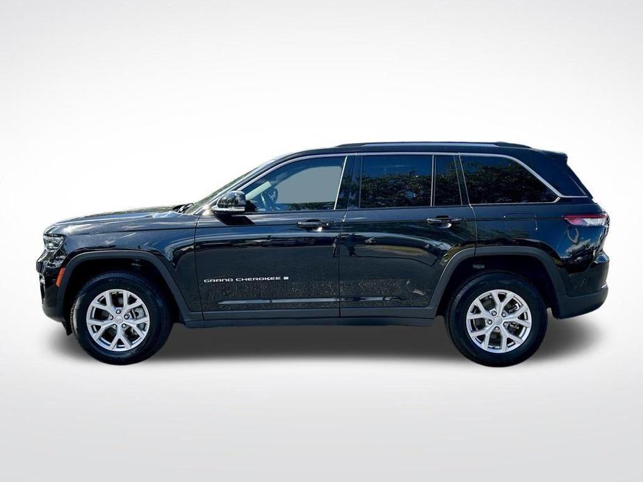 used 2022 Jeep Grand Cherokee car, priced at $26,924