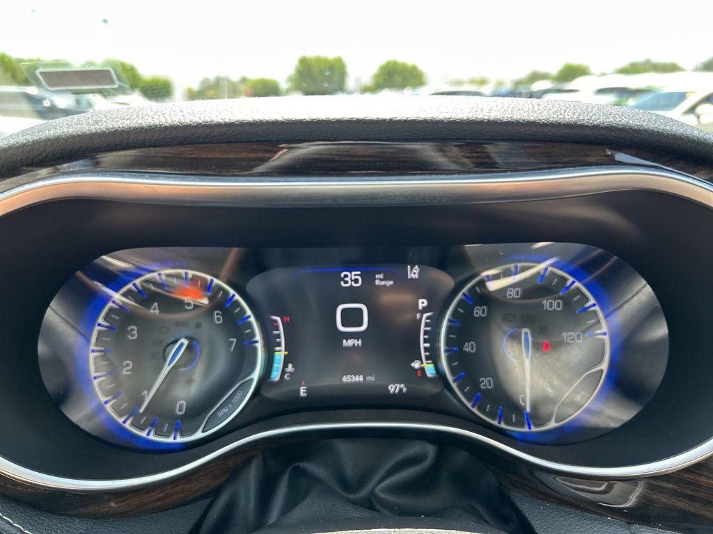 used 2022 Chrysler Pacifica car, priced at $23,304