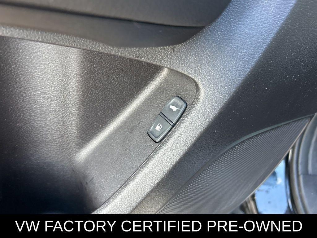 used 2019 Acura MDX car, priced at $18,595