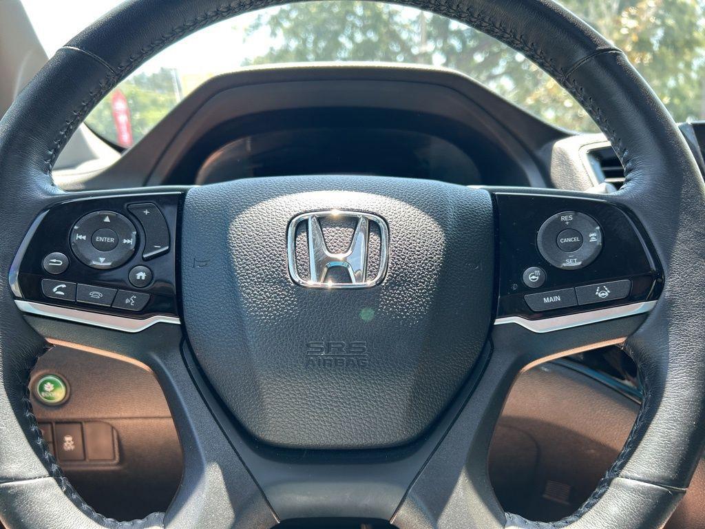used 2022 Honda Pilot car, priced at $31,995