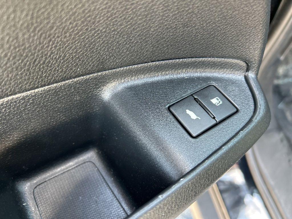 used 2022 Honda Pilot car, priced at $31,995