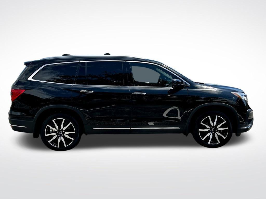 used 2022 Honda Pilot car, priced at $31,995