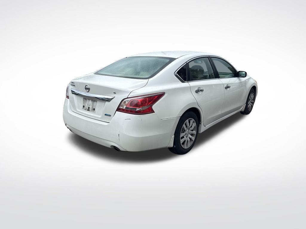 used 2013 Nissan Altima car, priced at $2,999