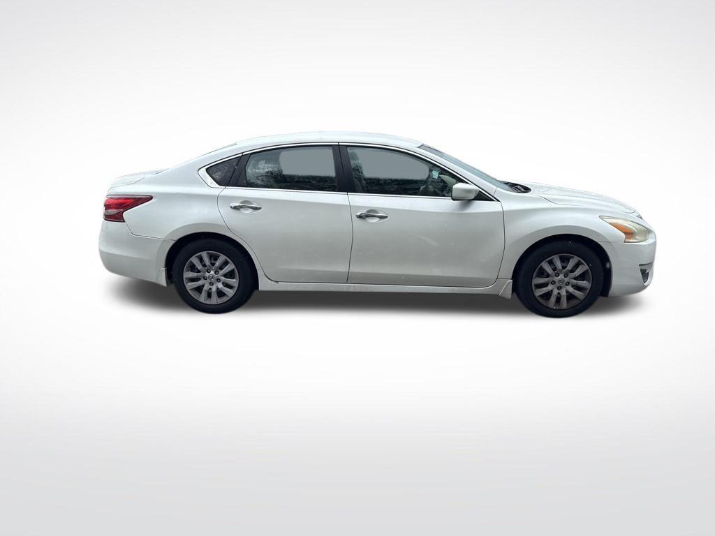 used 2013 Nissan Altima car, priced at $2,999