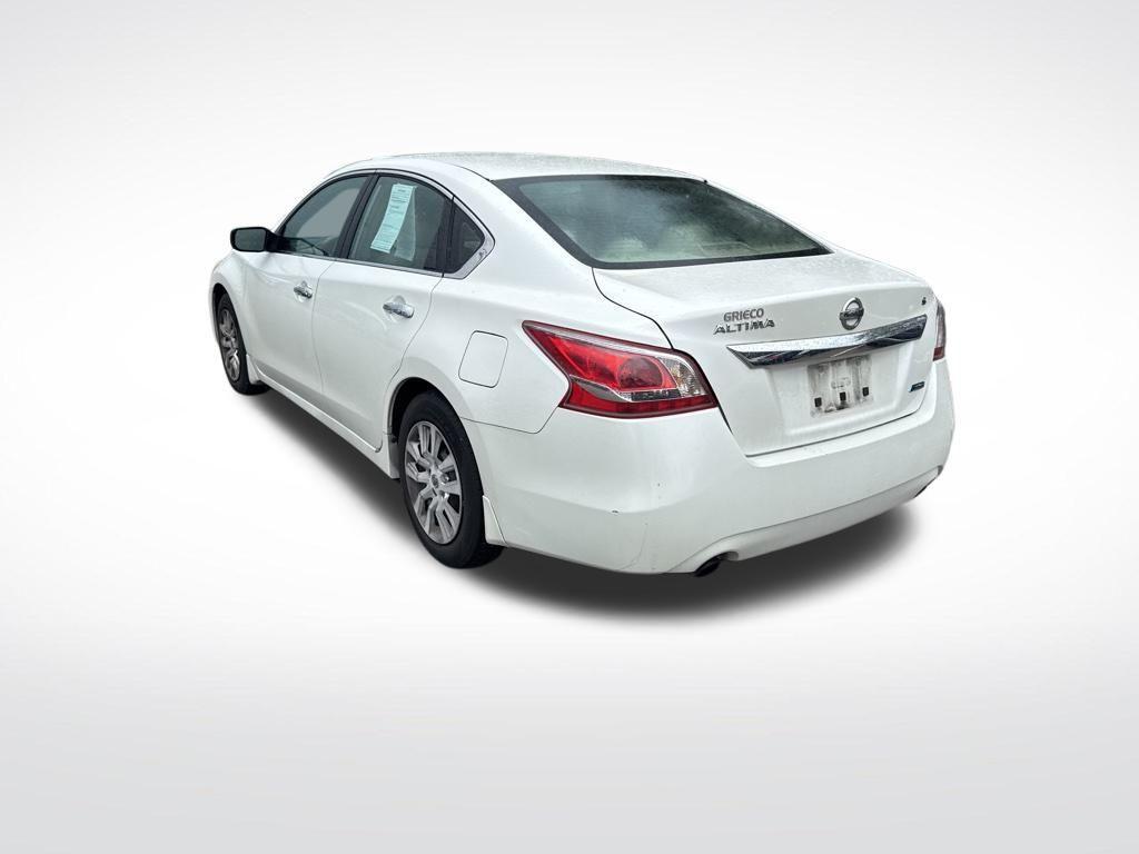 used 2013 Nissan Altima car, priced at $2,999