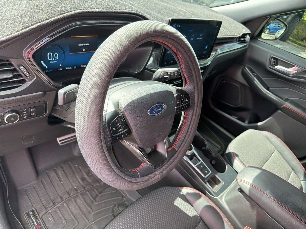 used 2023 Ford Escape car, priced at $26,735