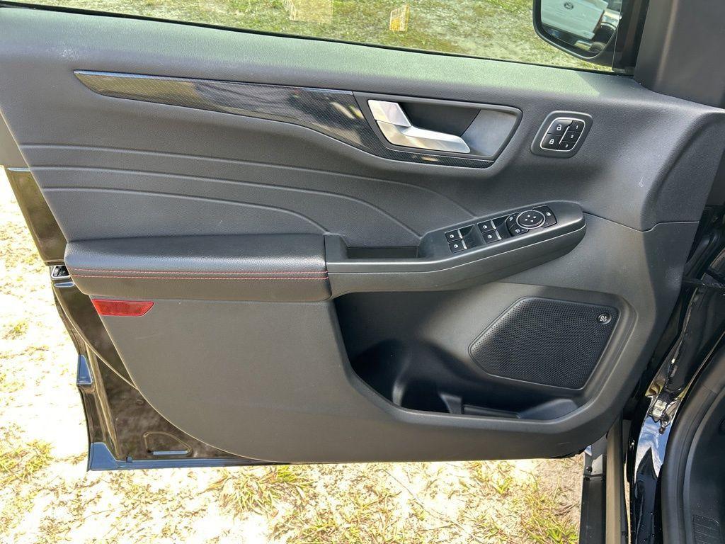 used 2023 Ford Escape car, priced at $23,798