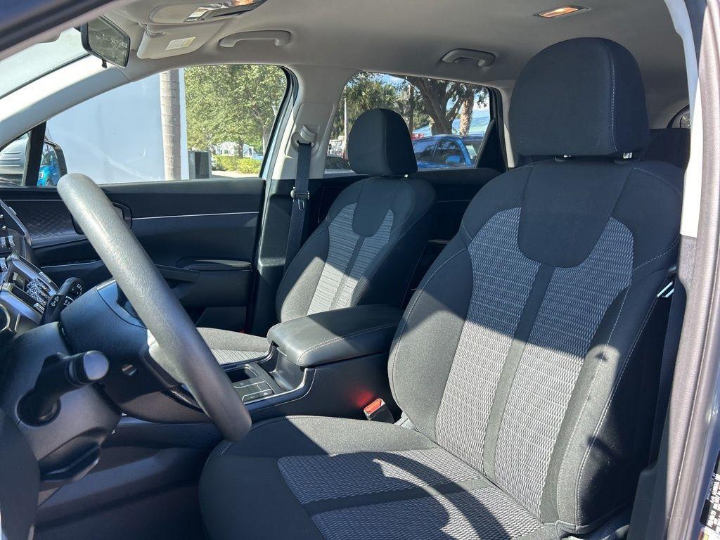 used 2023 Kia Sorento car, priced at $19,995