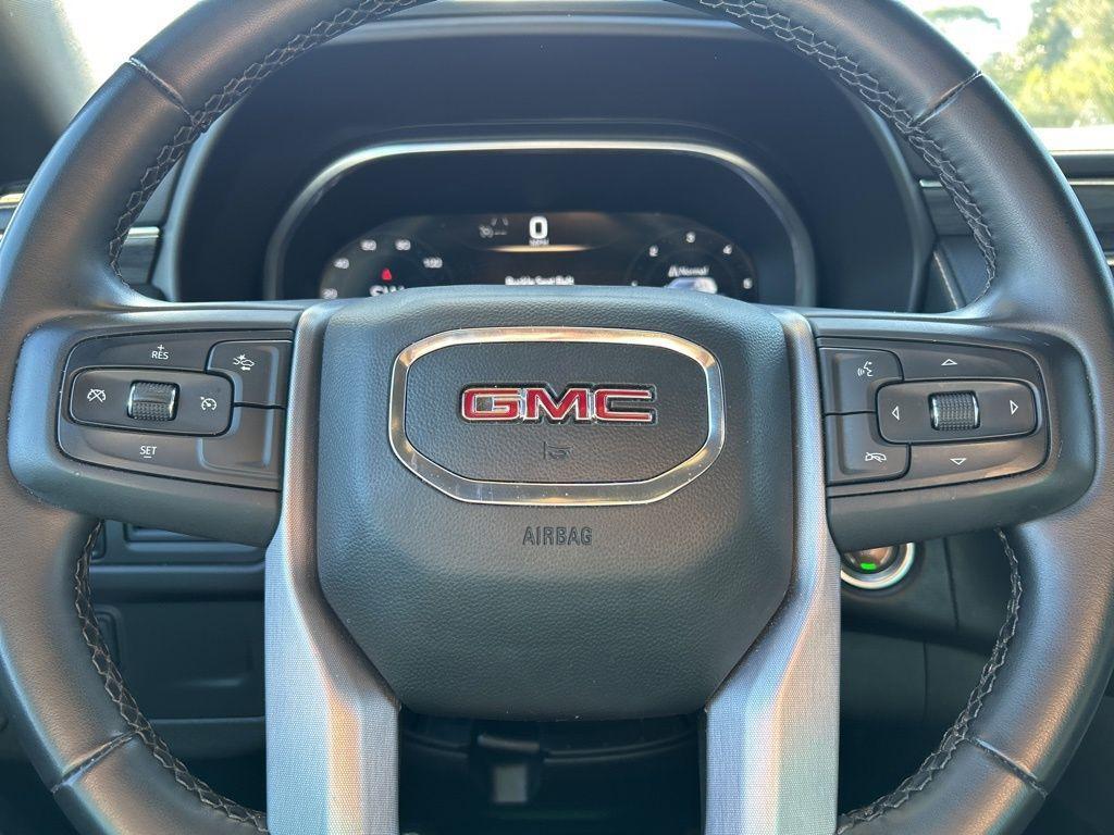 used 2023 GMC Yukon car, priced at $43,995