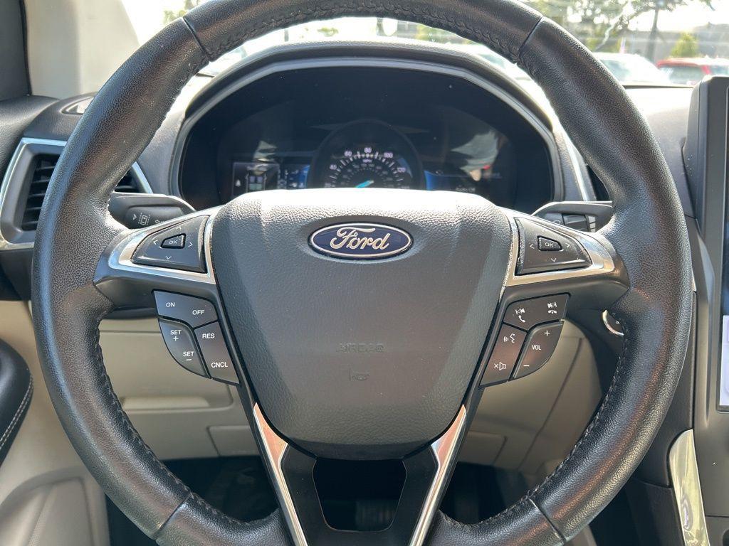 used 2022 Ford Edge car, priced at $17,425