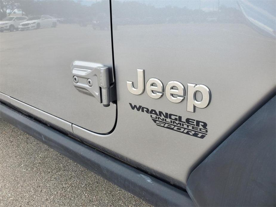 used 2019 Jeep Wrangler Unlimited car, priced at $27,774