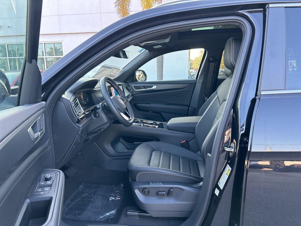 used 2025 Volkswagen Atlas Cross Sport car, priced at $43,995