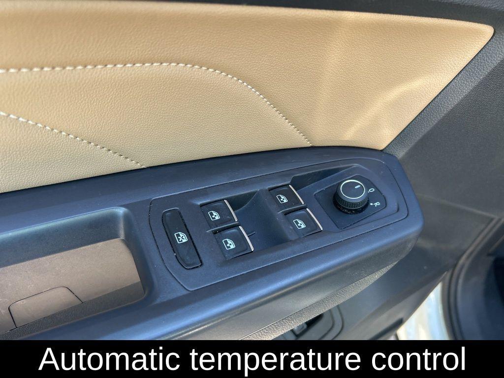 used 2021 Volkswagen Atlas Cross Sport car, priced at $14,995