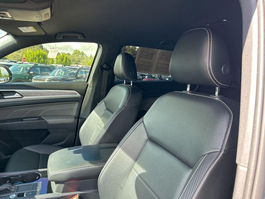 used 2022 Volkswagen Atlas Cross Sport car, priced at $18,995