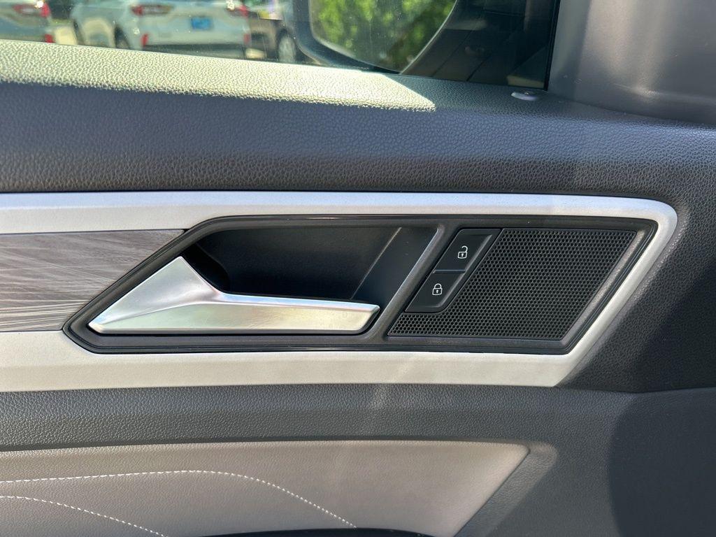 used 2022 Volkswagen Atlas Cross Sport car, priced at $18,995