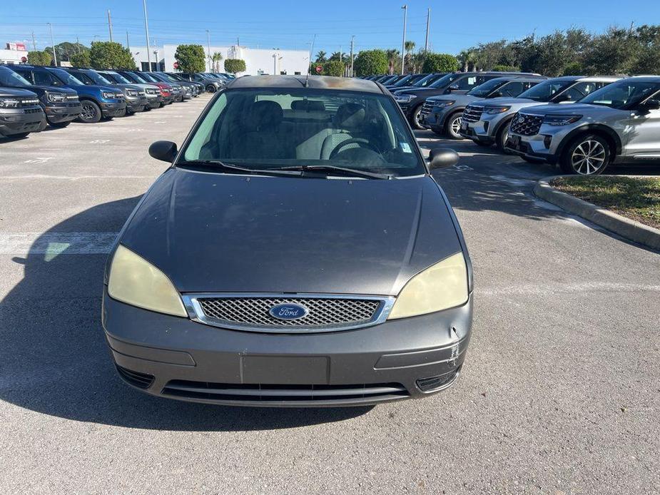 used 2007 Ford Focus car, priced at $2,999