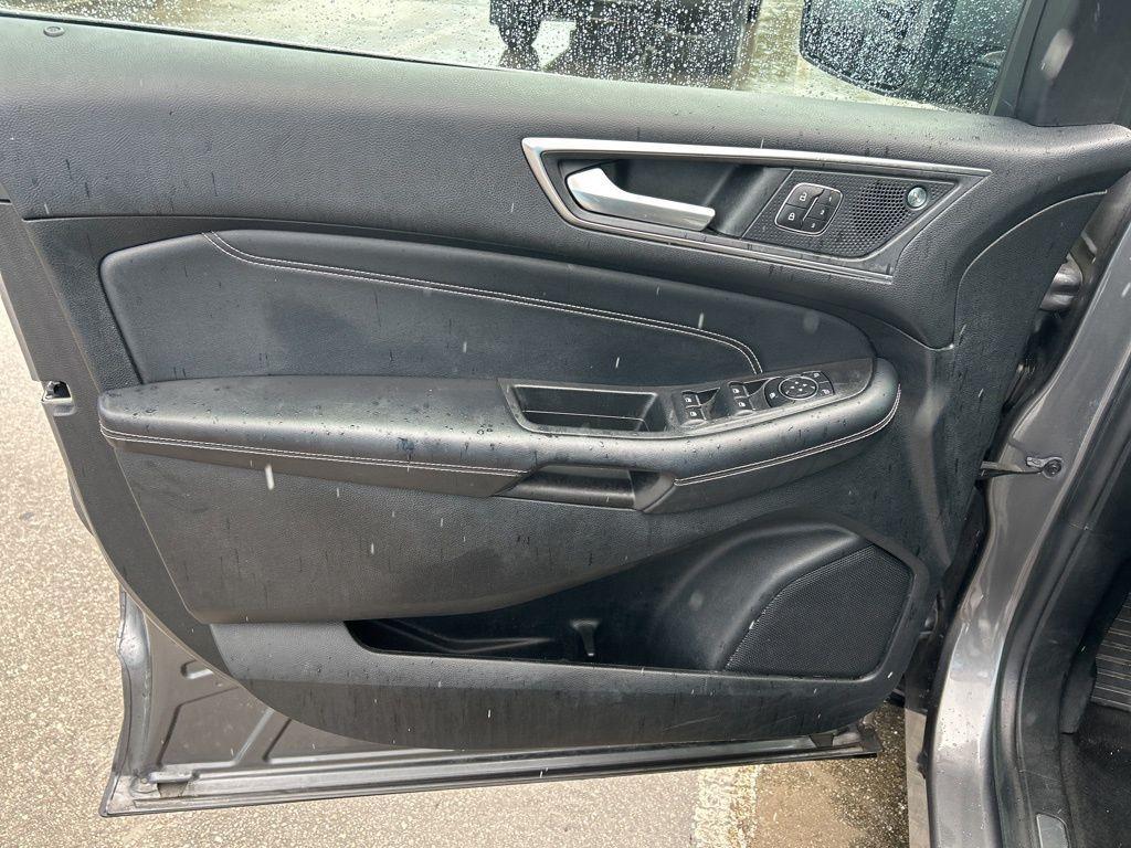 used 2022 Ford Edge car, priced at $18,798