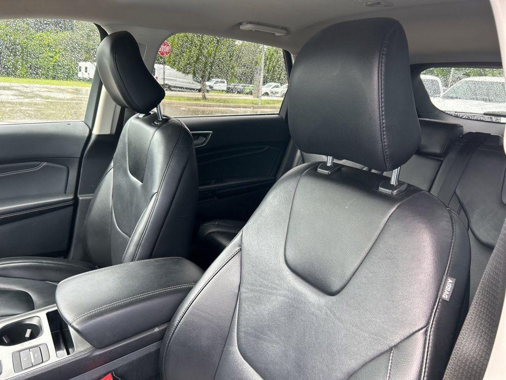 used 2022 Ford Edge car, priced at $18,798