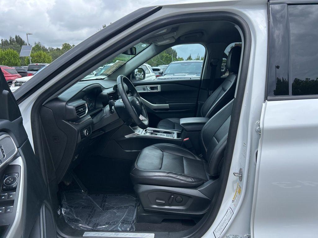 used 2024 Ford Explorer car, priced at $29,197