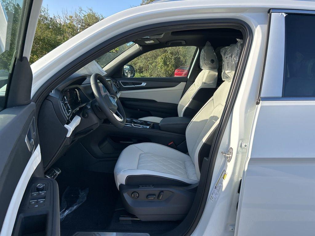 used 2025 Volkswagen Atlas Cross Sport car, priced at $46,395