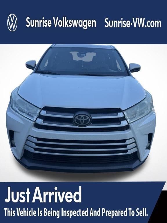 used 2017 Toyota Highlander car, priced at $13,532
