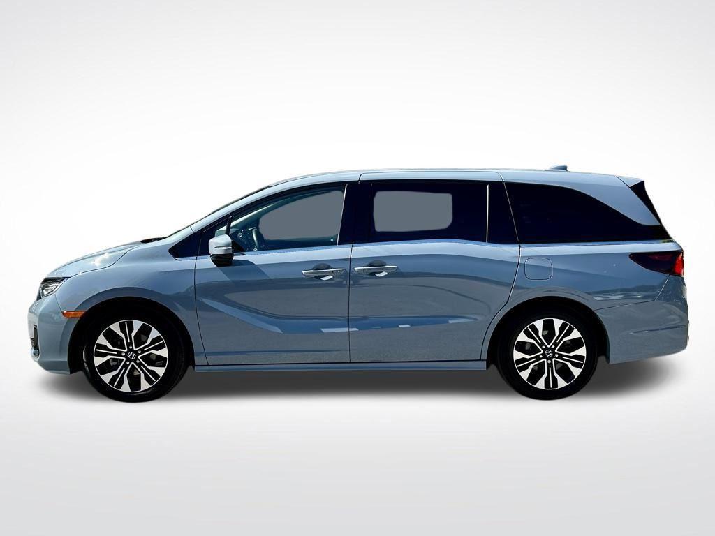used 2025 Honda Odyssey car, priced at $45,497
