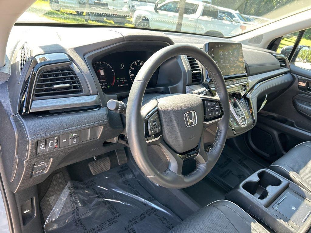 used 2025 Honda Odyssey car, priced at $45,497
