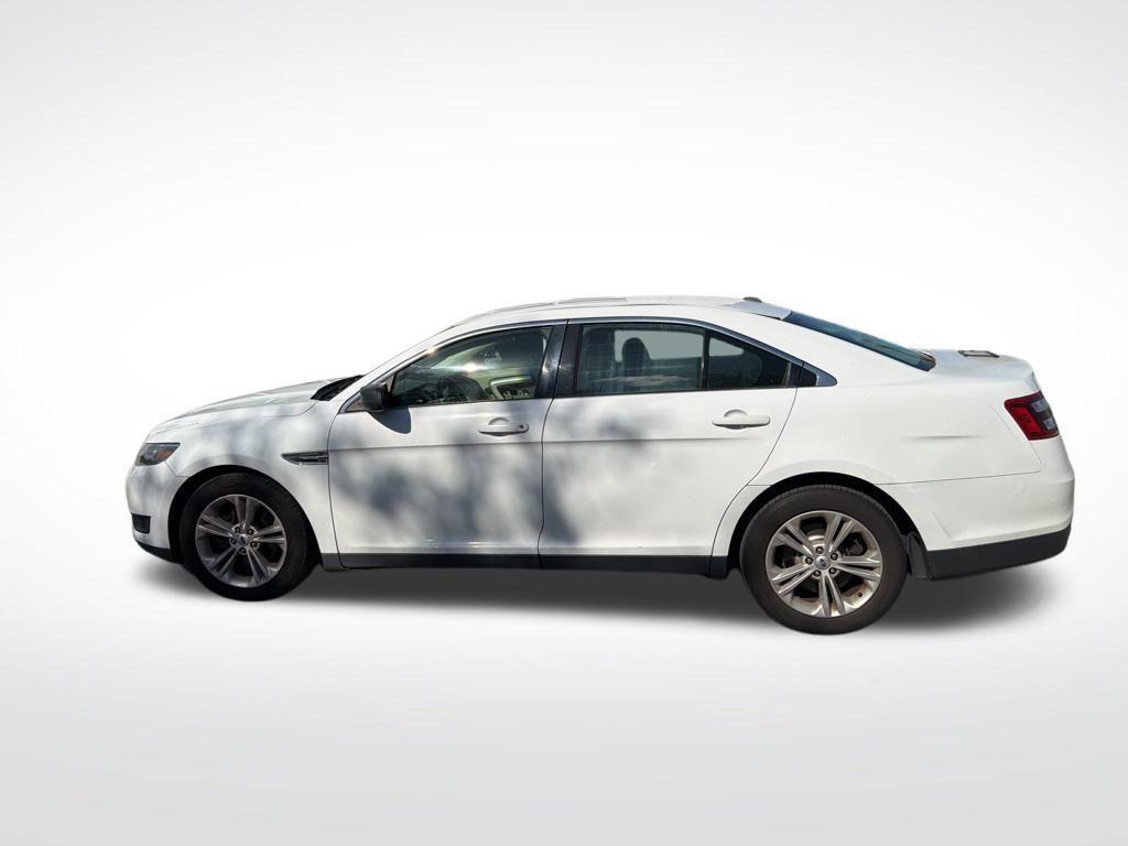 used 2016 Ford Taurus car, priced at $7,798