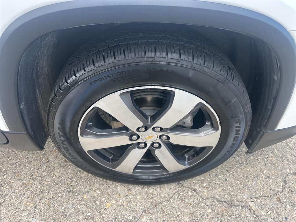 used 2022 Chevrolet Traverse car, priced at $21,890