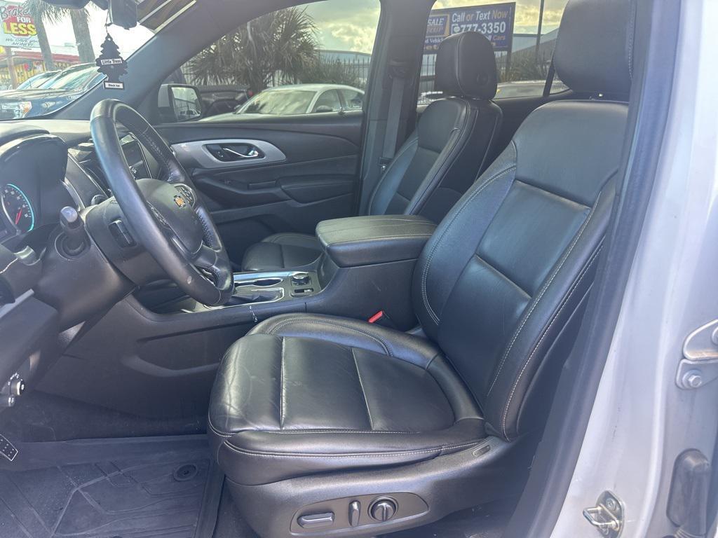 used 2022 Chevrolet Traverse car, priced at $21,890
