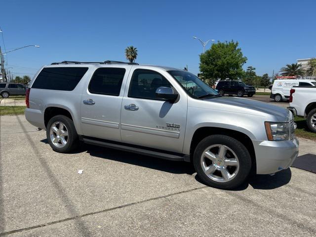 used 2013 Chevrolet Suburban car, priced at $14,000