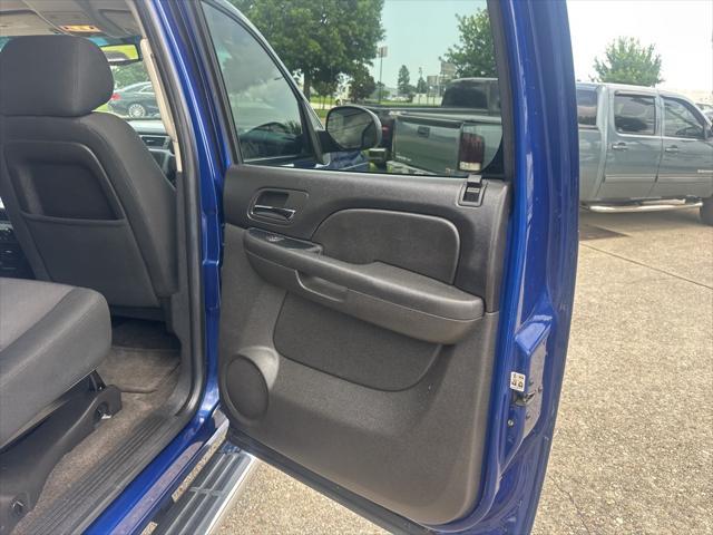 used 2013 Chevrolet Avalanche car, priced at $18,700