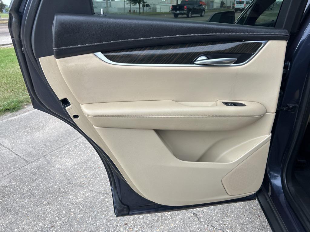 used 2019 Cadillac XT5 car, priced at $14,800