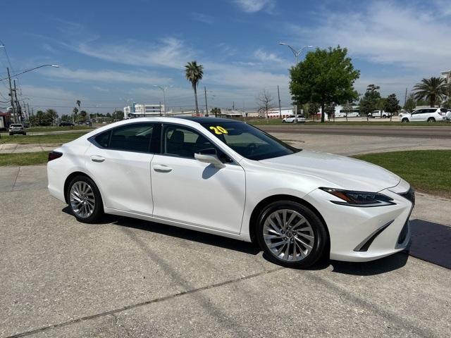 used 2020 Lexus ES 350 car, priced at $34,734