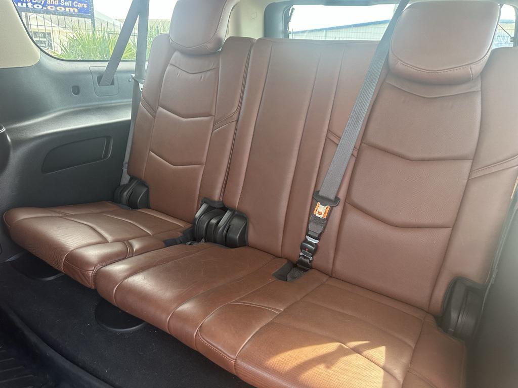 used 2019 Cadillac Escalade ESV car, priced at $30,000
